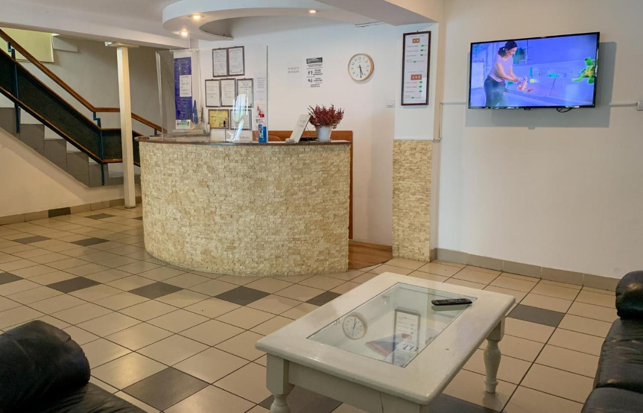 Hotel Decebal Bistrita Екстериор снимка